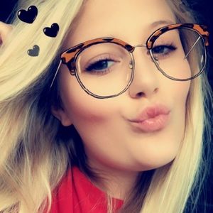 Meet your Posher, Haley